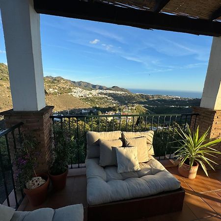 Villa En Frigiliana Con Piscina, Jacuzzi Y Espectaculares Vistas Buitenkant foto