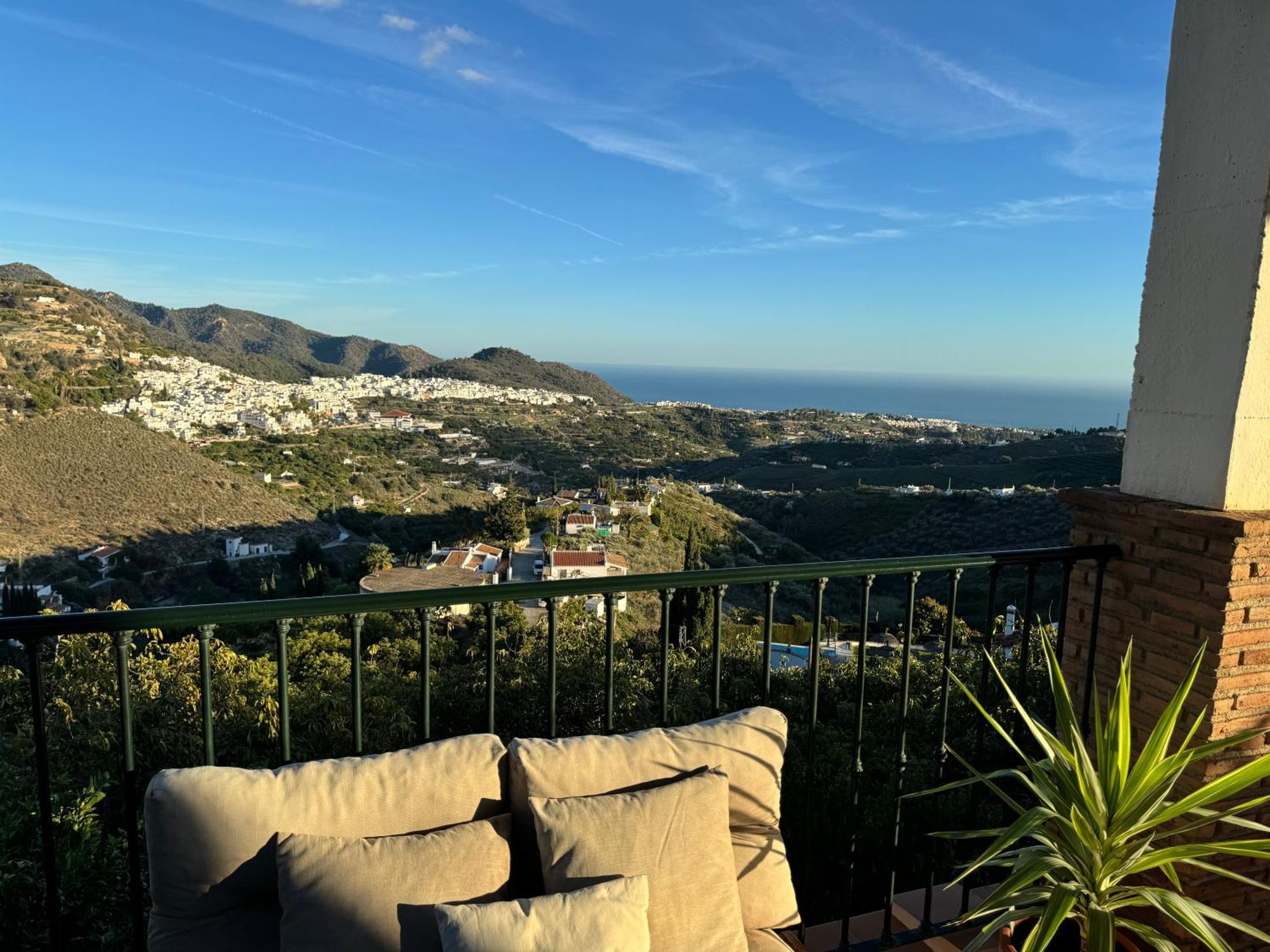 Villa En Frigiliana Con Piscina, Jacuzzi Y Espectaculares Vistas Buitenkant foto