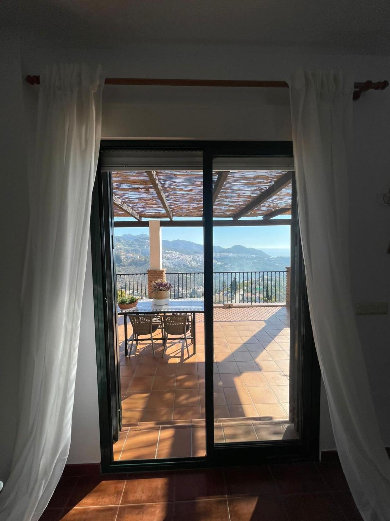 Villa En Frigiliana Con Piscina, Jacuzzi Y Espectaculares Vistas Buitenkant foto