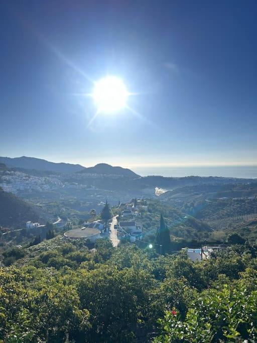 Villa En Frigiliana Con Piscina, Jacuzzi Y Espectaculares Vistas Buitenkant foto