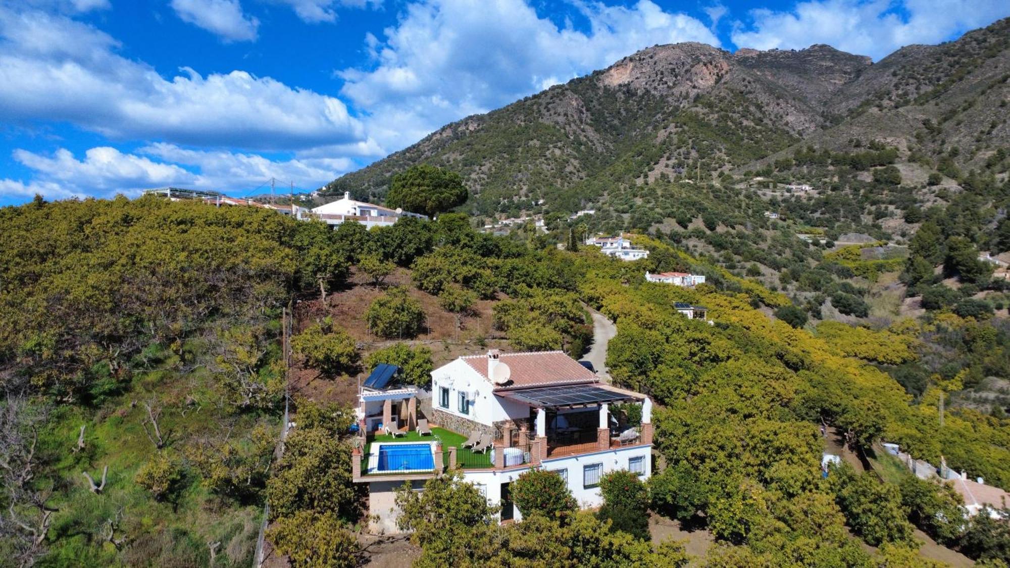 Villa En Frigiliana Con Piscina, Jacuzzi Y Espectaculares Vistas Buitenkant foto